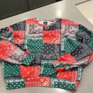 GAP Men's Red, Green, and Black Patchwork Crewneck Sweater